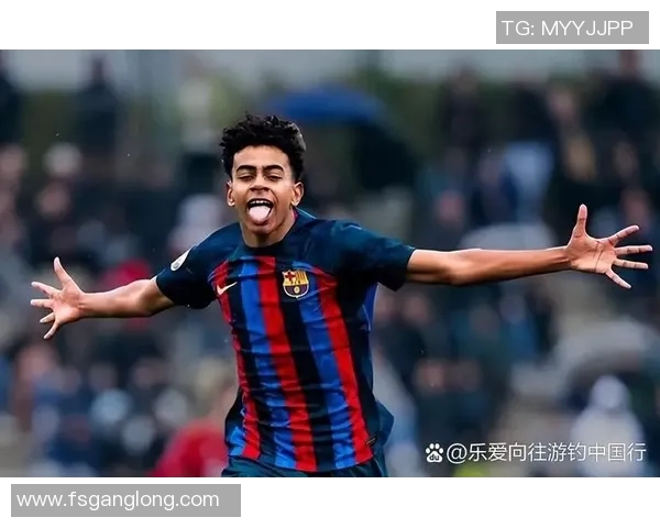 足球巨星崛起之路：从青训到世界舞台的艰辛与荣耀