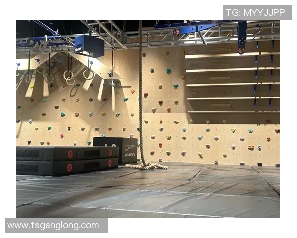 成都攀岩队的阵地战揭秘:深度探讨攀岩运动的魅力与挑战 成都攀岩队的阵地战揭秘:深度探讨攀岩运动的魅力与挑战